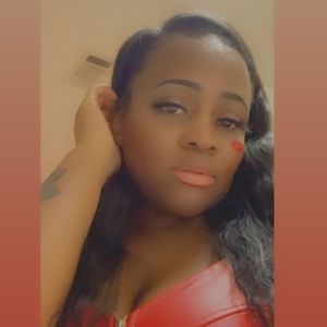 Meet your Posher, Brittney